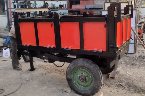 Mini tractor trailer size 7x4x1.5 | Om Agro India